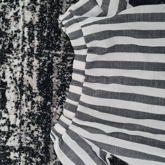 Woman top - Picture 4 of 4